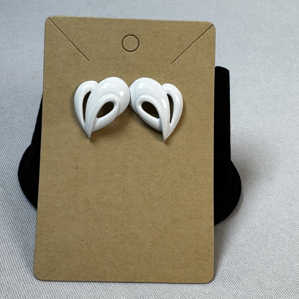 Vintage Wispy White Heart Enameled Metal Earrings